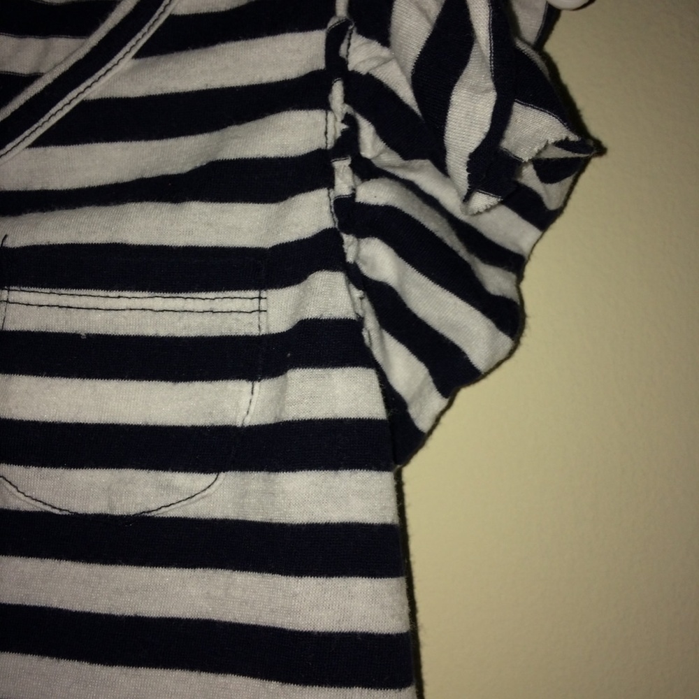 Girls Ruffle sleeve top - Picture 4 of 4